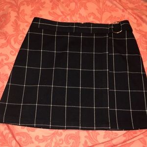 Plaid mini dark blue and white skirt